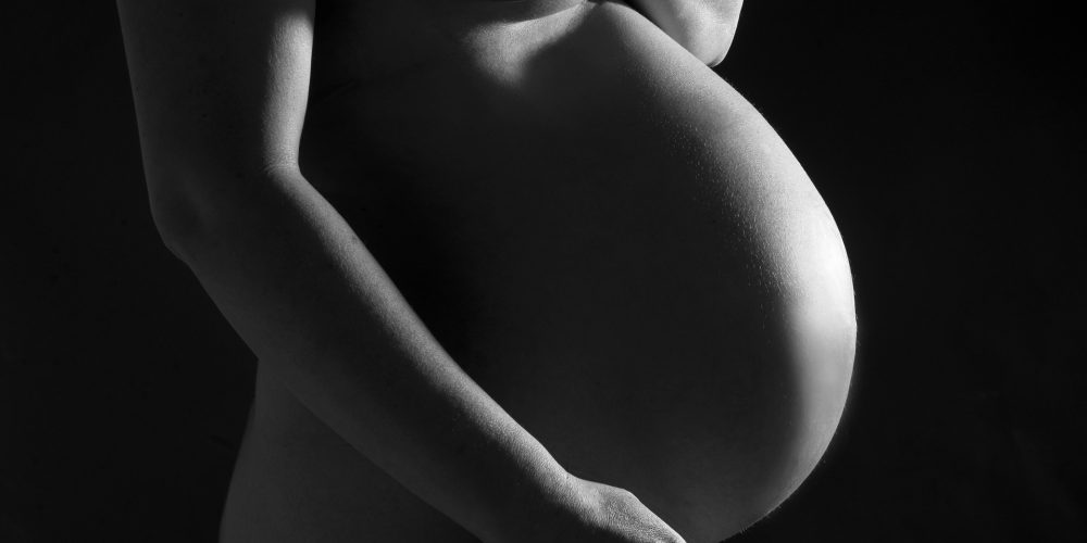 pregnant-3435040_1920
